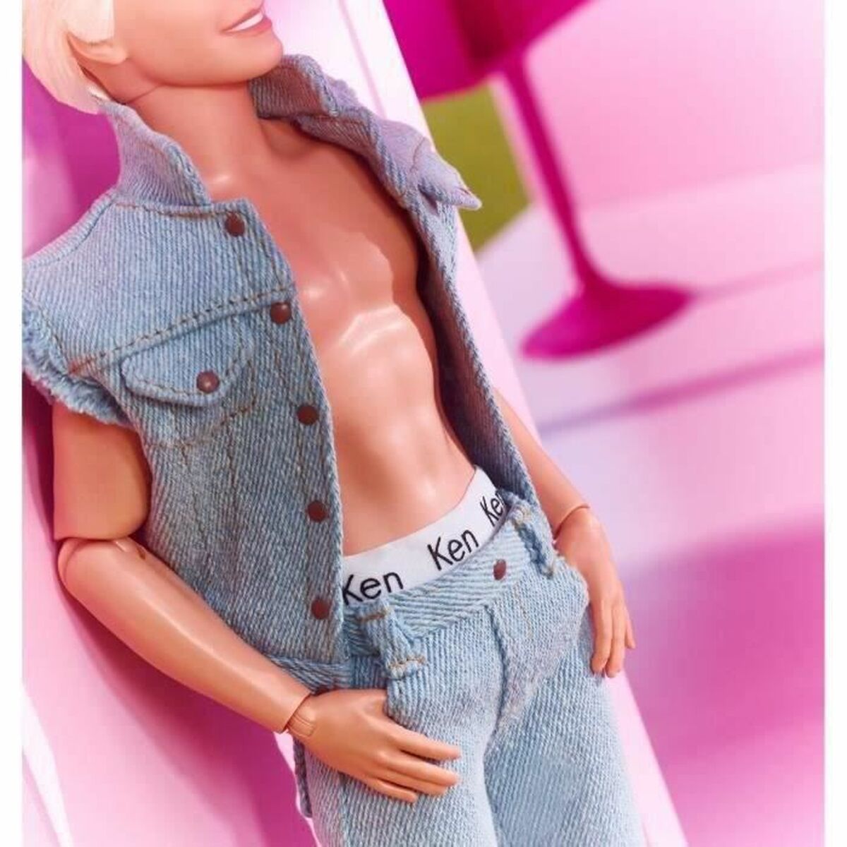 Vauvanukke Barbie The movie Ken