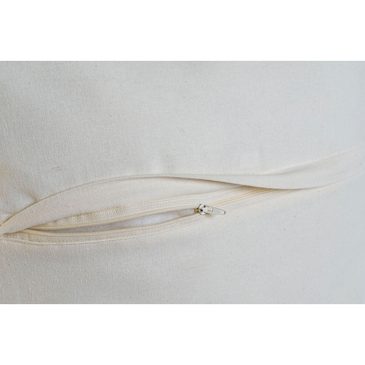 V3HFCD255653EC3E355D00107602D146734R4109824P4