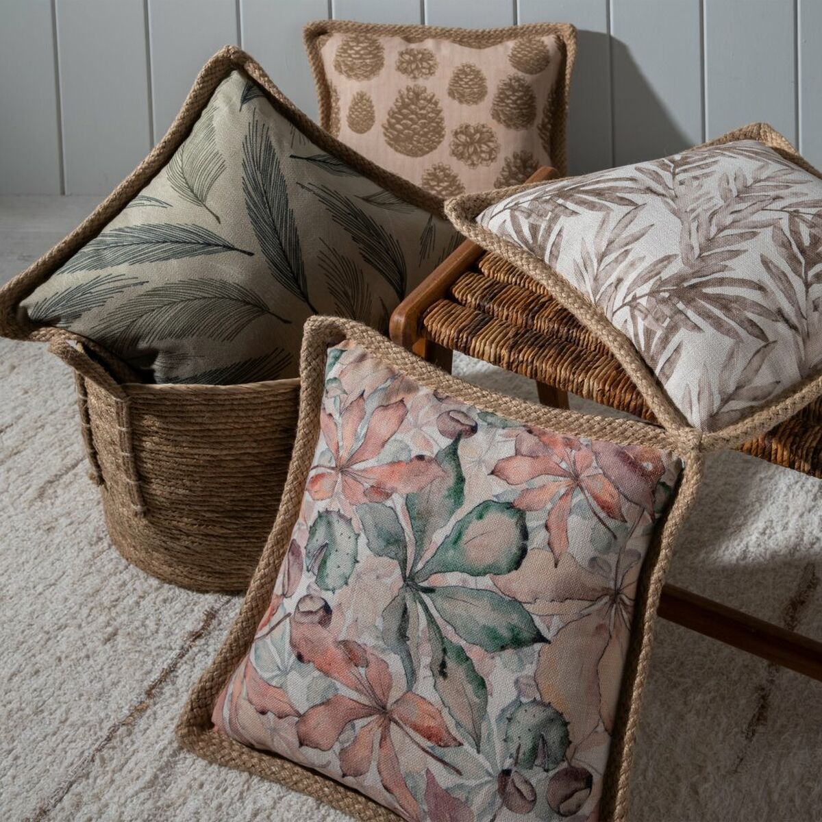 Tyyny Synteettinen kangas 45 x 45 cm Männynkäpy