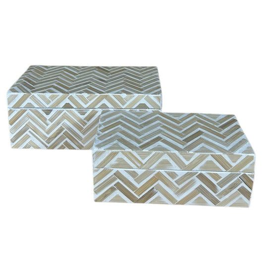 V6H55C370E3E4C19FC03F549B7B782C4101R7197776P1