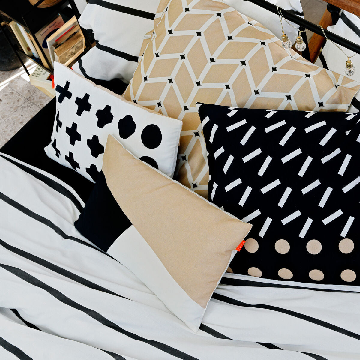 V2H2F0B61E2700EF54BEEB9700782BDBBF0R4412392P4