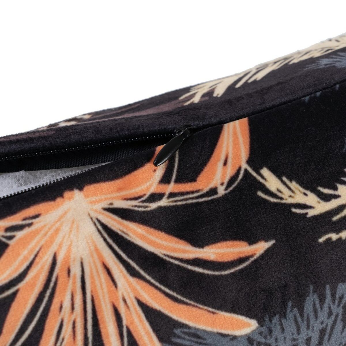 V2HD17BB756FD68FF47D2B5A9473991363BR4433909P4