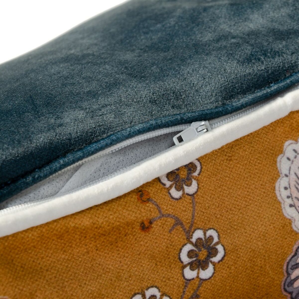 V3H4510E03CBDBBCD78F3A3DB7B186599C9R2458016P2