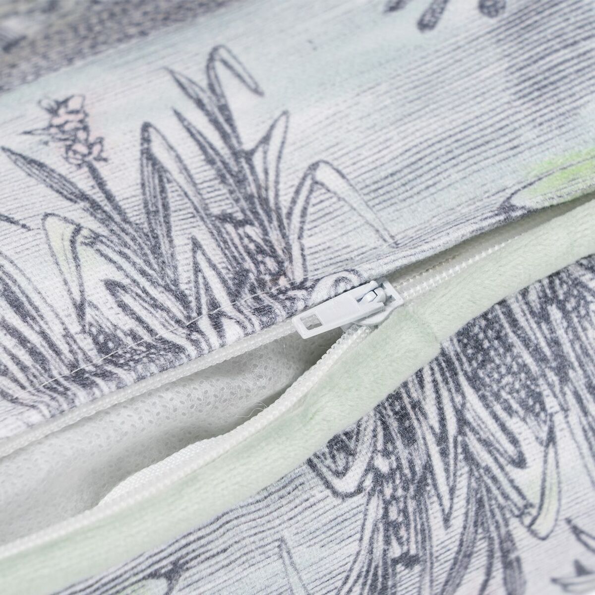 V4HB54DD38677D586FCC58DE0814A71E3D8R3963312P2