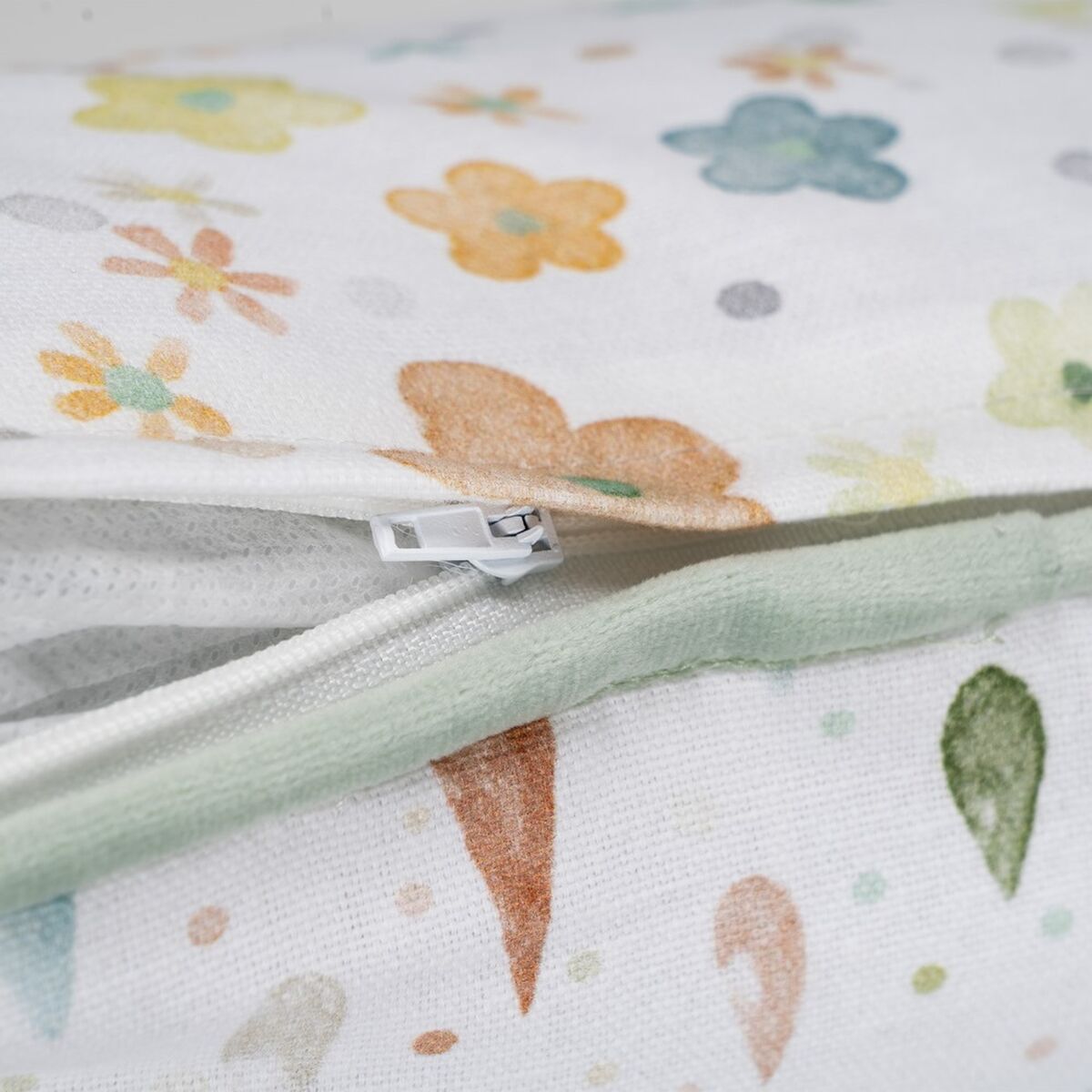 Tyyny Lasten Tähdet 45 x 45 cm 100% puuvillaa